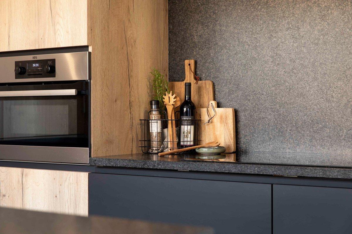 Rust Kitchen Splashback KITCHEN WORKTOP AND SPLASHBACK IN RUSTENBURG